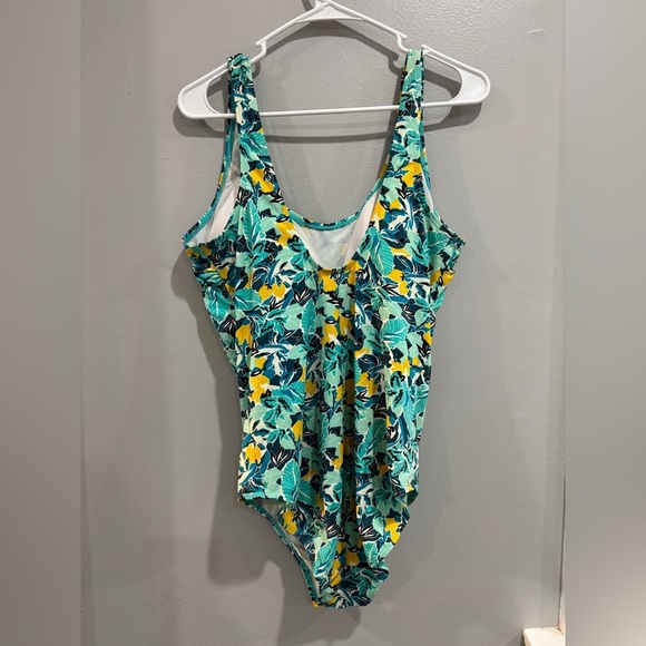 LL Bean Leafy One Piece Swimsuit Bathing Suit Size 18 UPF 50+ UV Protection - Picture 6 of 8